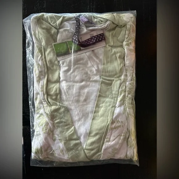 Hale Bob Robe NWT - Picture 3 of 3